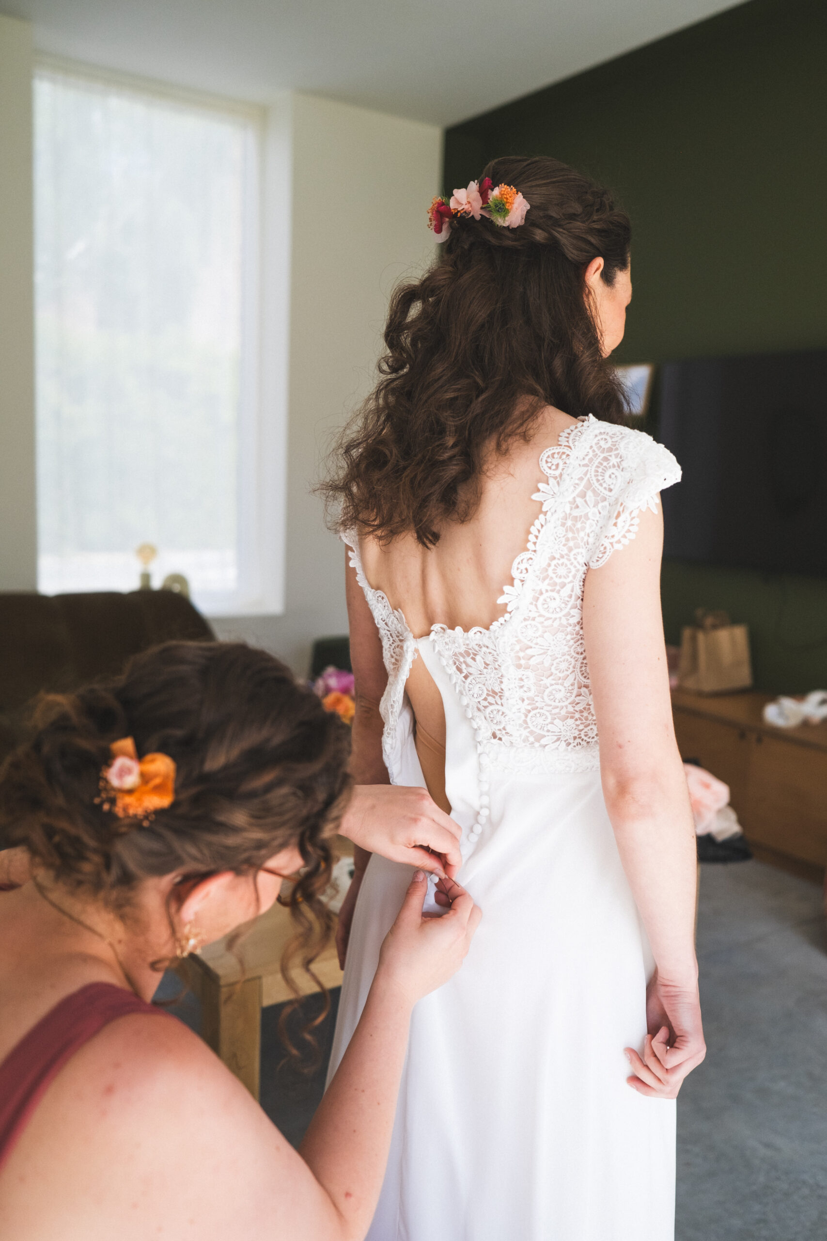Inès — mariage robe sur-mesure mousseline et dentelle