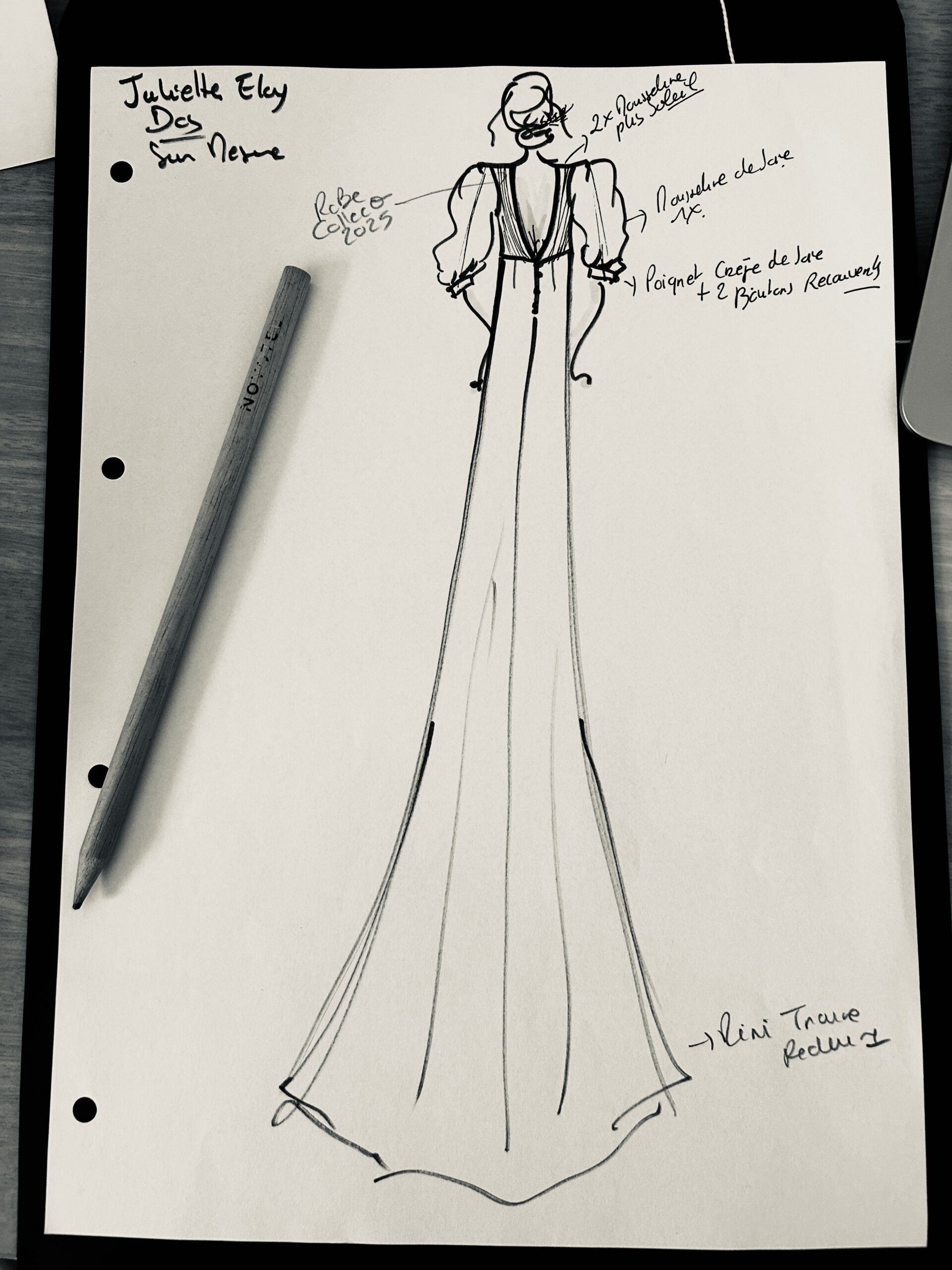 Croquis d'Elsa Barois — robe de Juliette, dos nu en V à plissé soleil