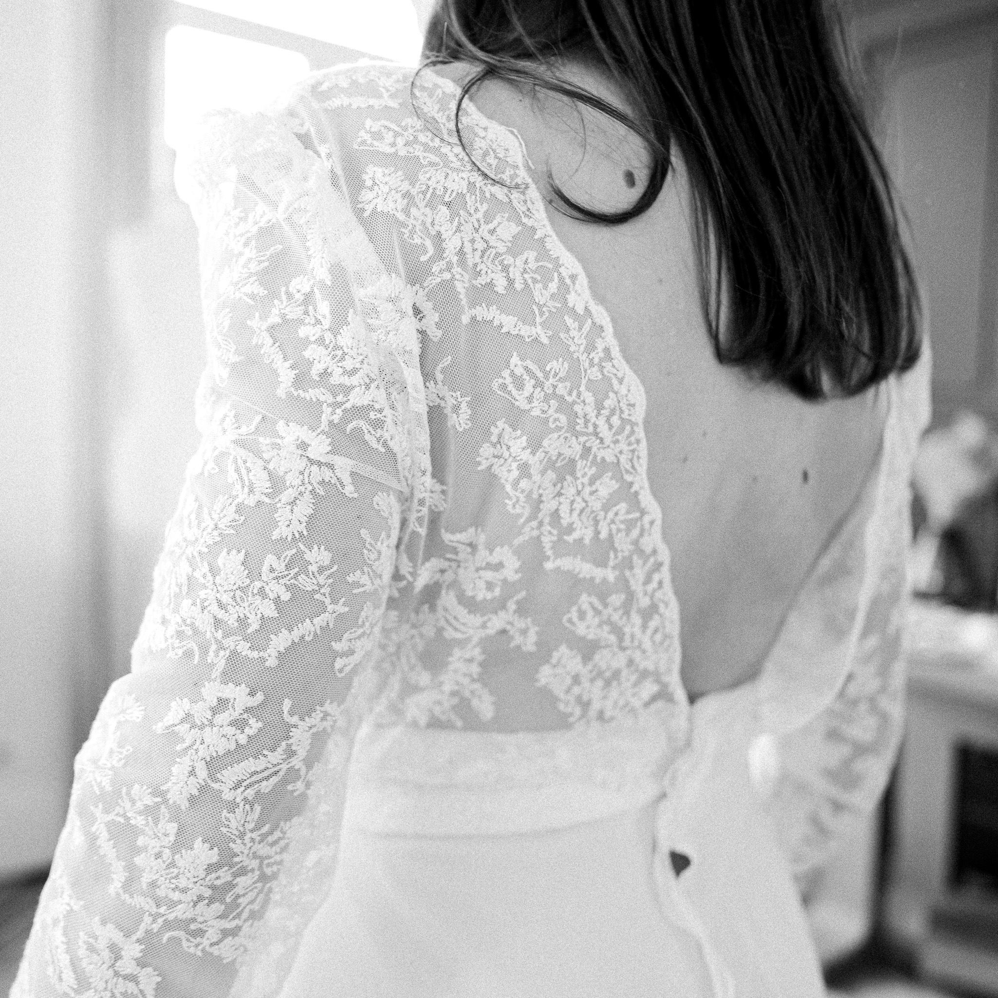 Claire — essayage robe de mariée semi-mesure ISABELA, Elsa Barois Lille