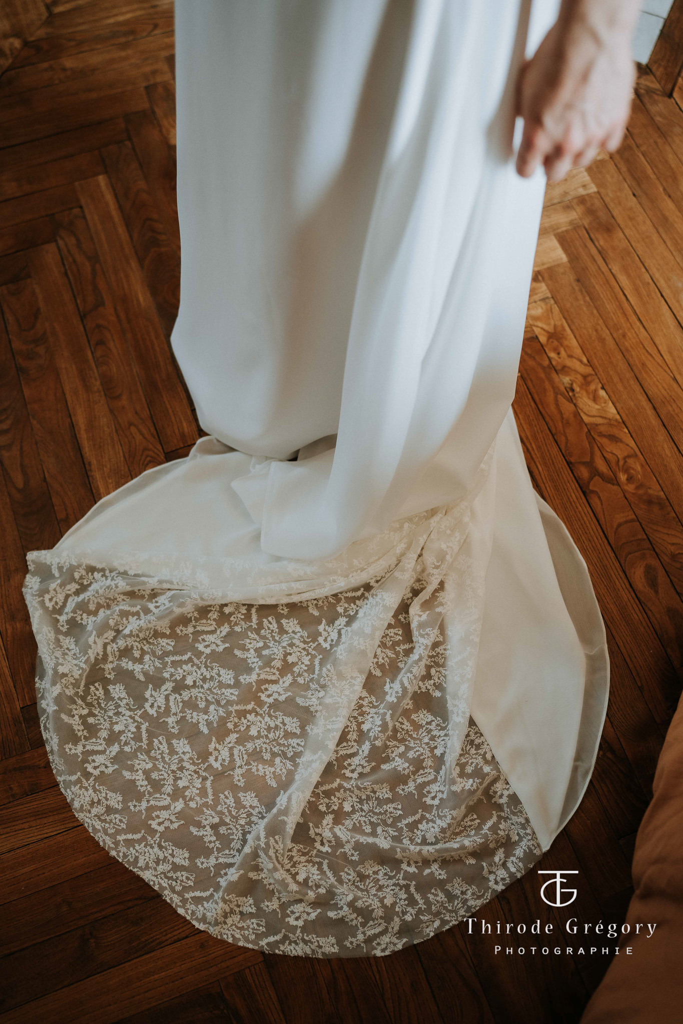 Claire — silhouette bohème, robe ISABELA sur-mesure, mariage Mai 2026