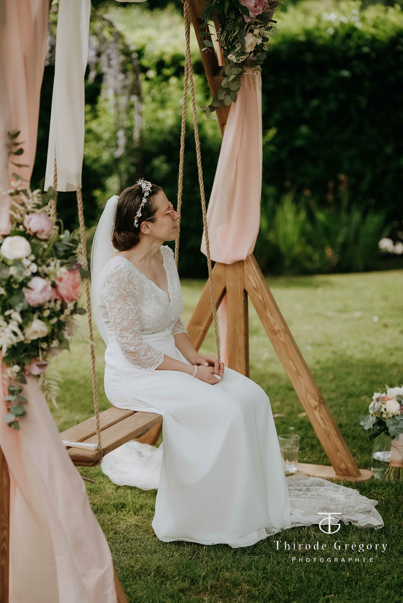 Claire — robe de mariée bohème en tulle brodé, jour J, Elsa Barois Lille