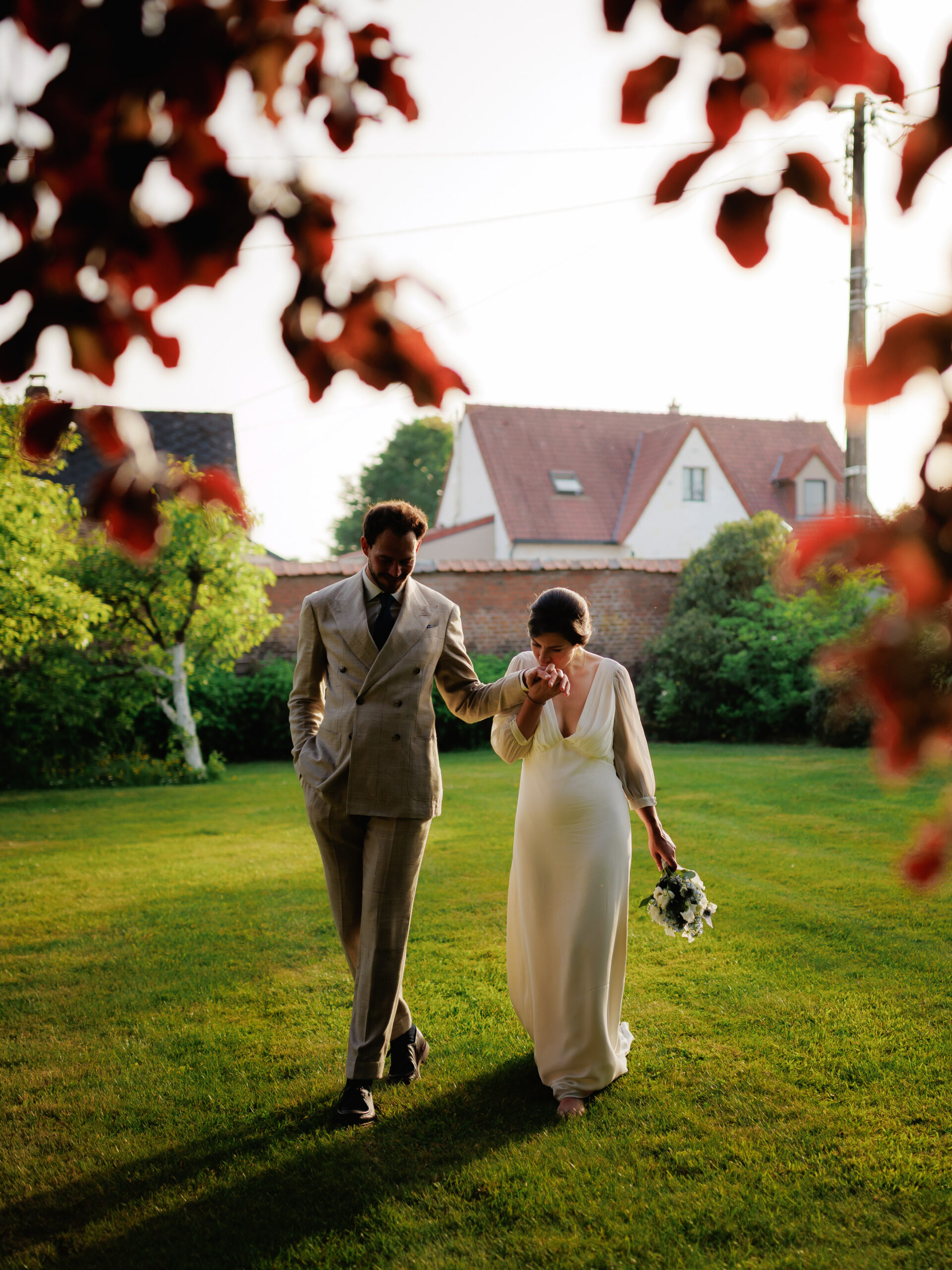 Juliette — son mariage, robe de mariée sur-mesure plissée Elsa Barois